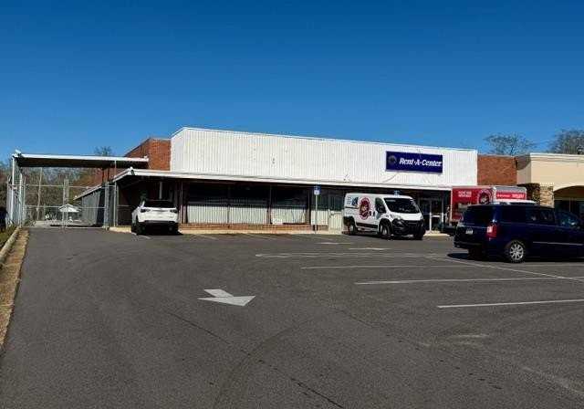 578 W Main St