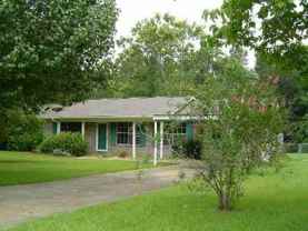 212 Thomas Dr - Photo 1 of 1