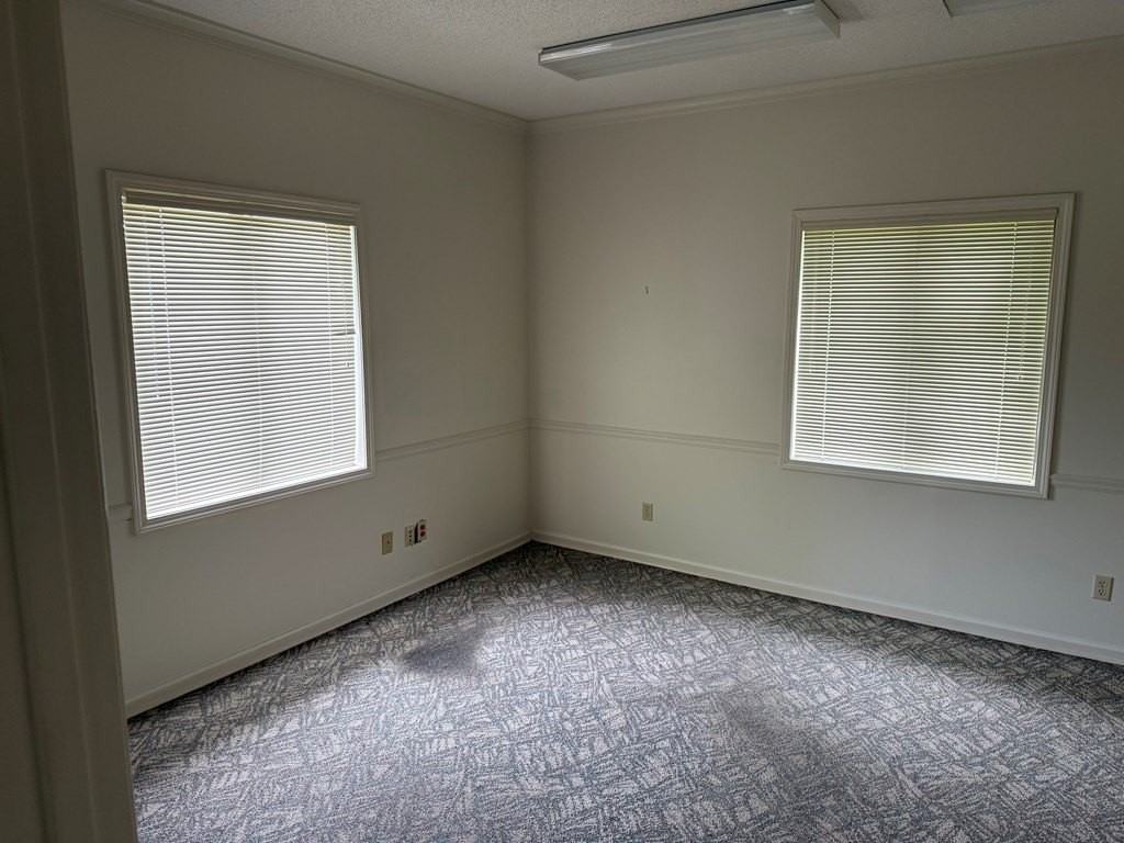 2565 Fortner St - Photo 2 of 4