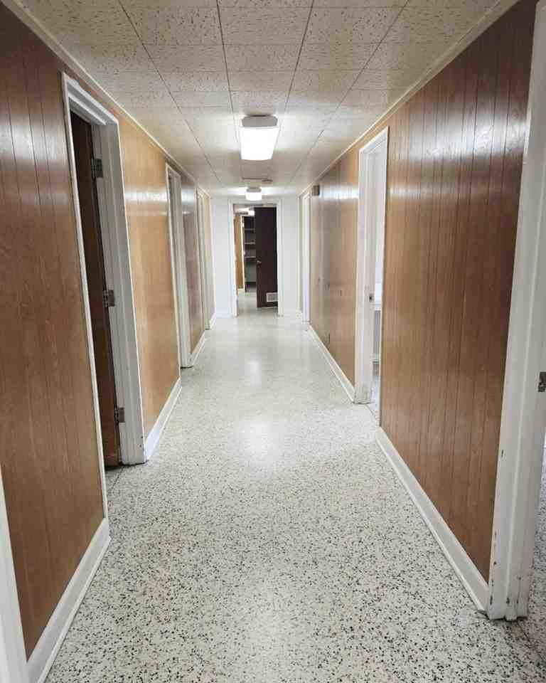 633 S Union Ave - Photo 6 of 12