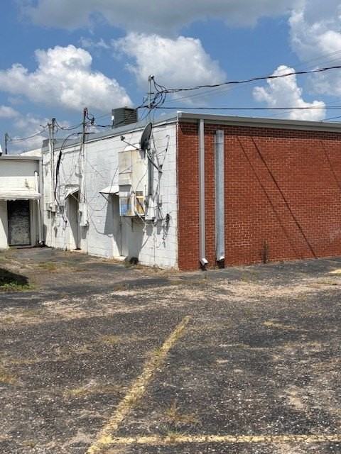 1113 S Foster St Ste 2 - Photo 3 of 4
