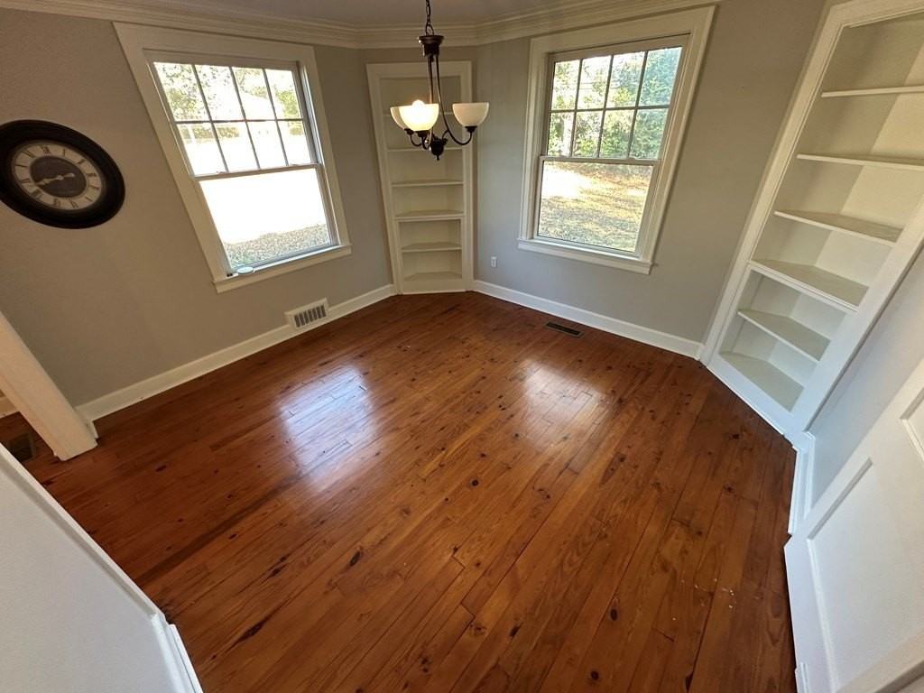 1669 W Main St - Photo 5 of 13
