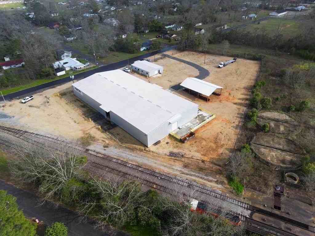 301 Gundy Ln - Photo 2 of 17