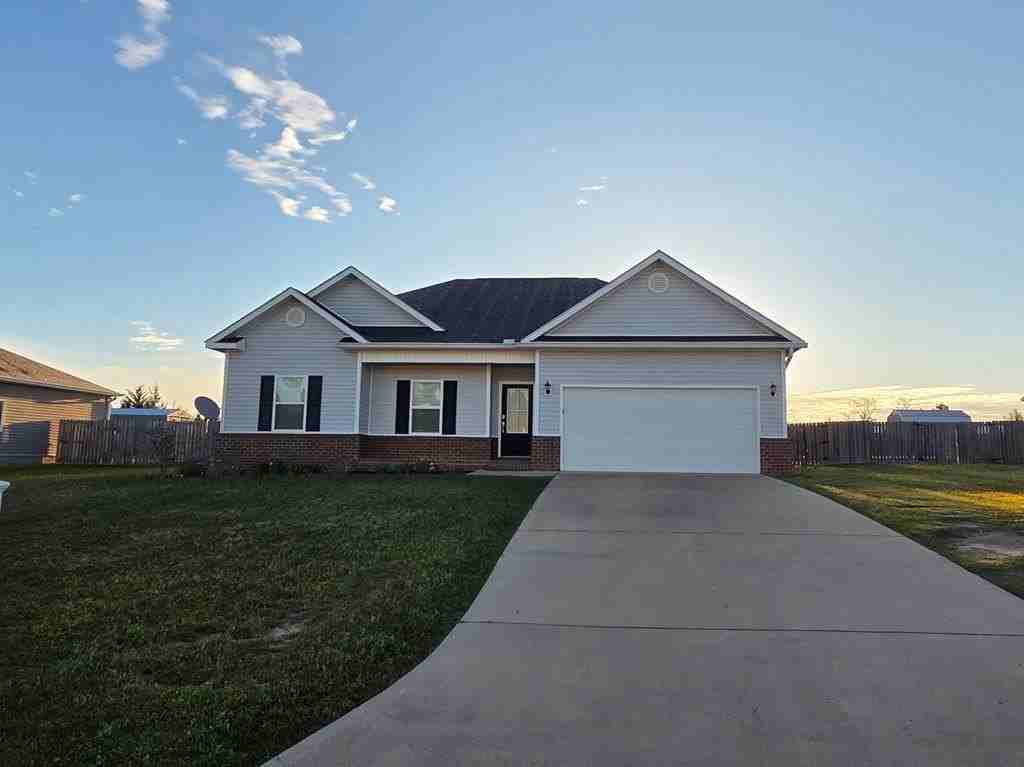 121 Tanglewood Dr