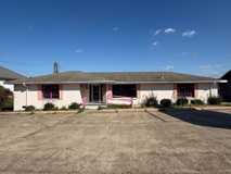 1422 Westgate Pkwy - Photo 1 of 1