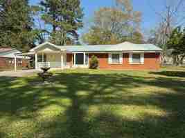 featured image of 1009 Jonathan St