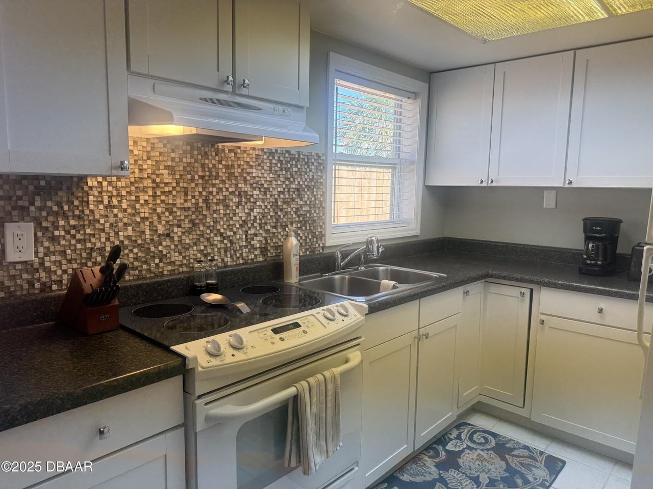 302 Fox Pl - Photo 6 of 21