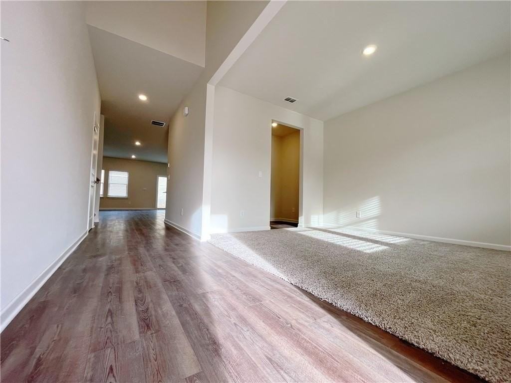 6003 Hickory Creek Ct - Photo 3 of 31