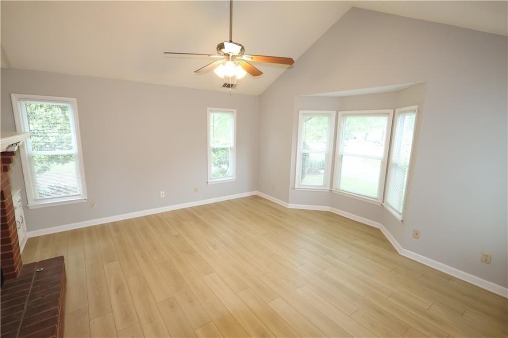 1092 Mountain Springs Dr Nw - Photo 2 of 30