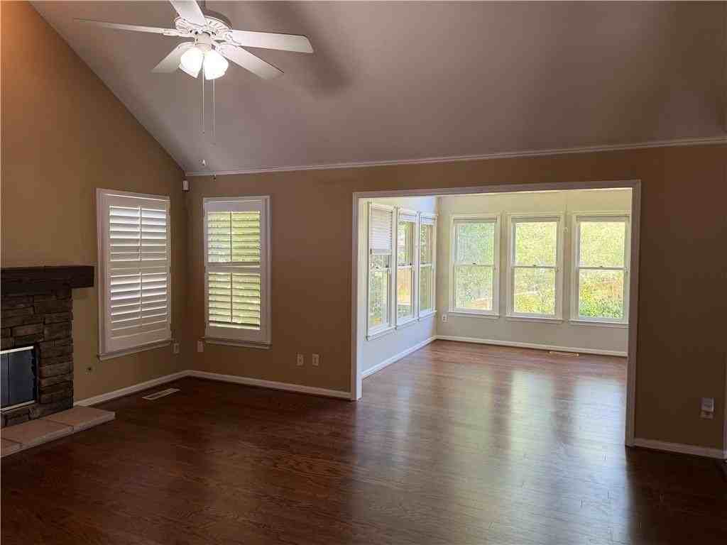 10935 Pennbrooke Xing - Photo 6 of 32