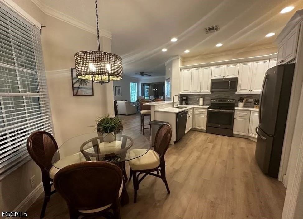 8837 E Bay Cir - Photo 7 of 17