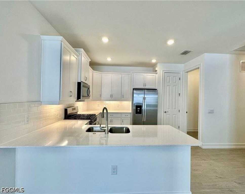 43866 Blue Heron Ln - Photo 4 of 8
