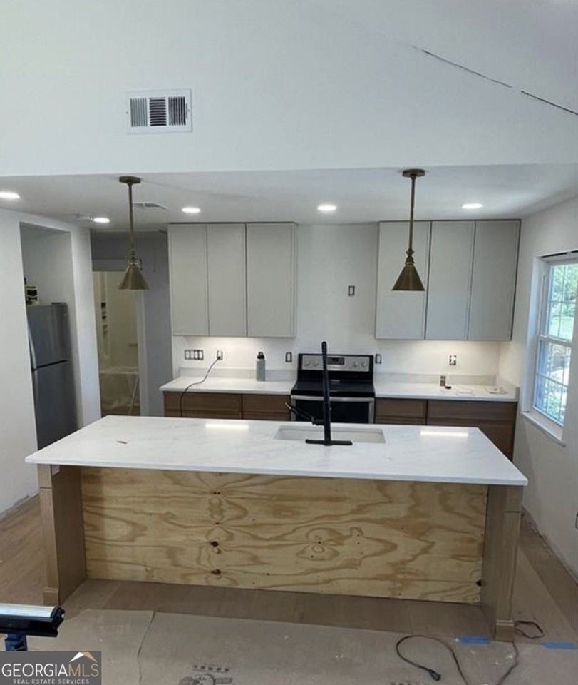 63 Navigator Ln - Photo 5 of 12