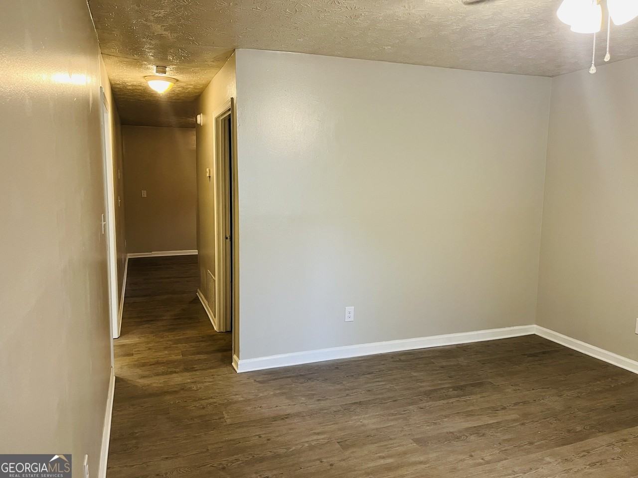 227 Bay St Ne #227 - Photo 4 of 20