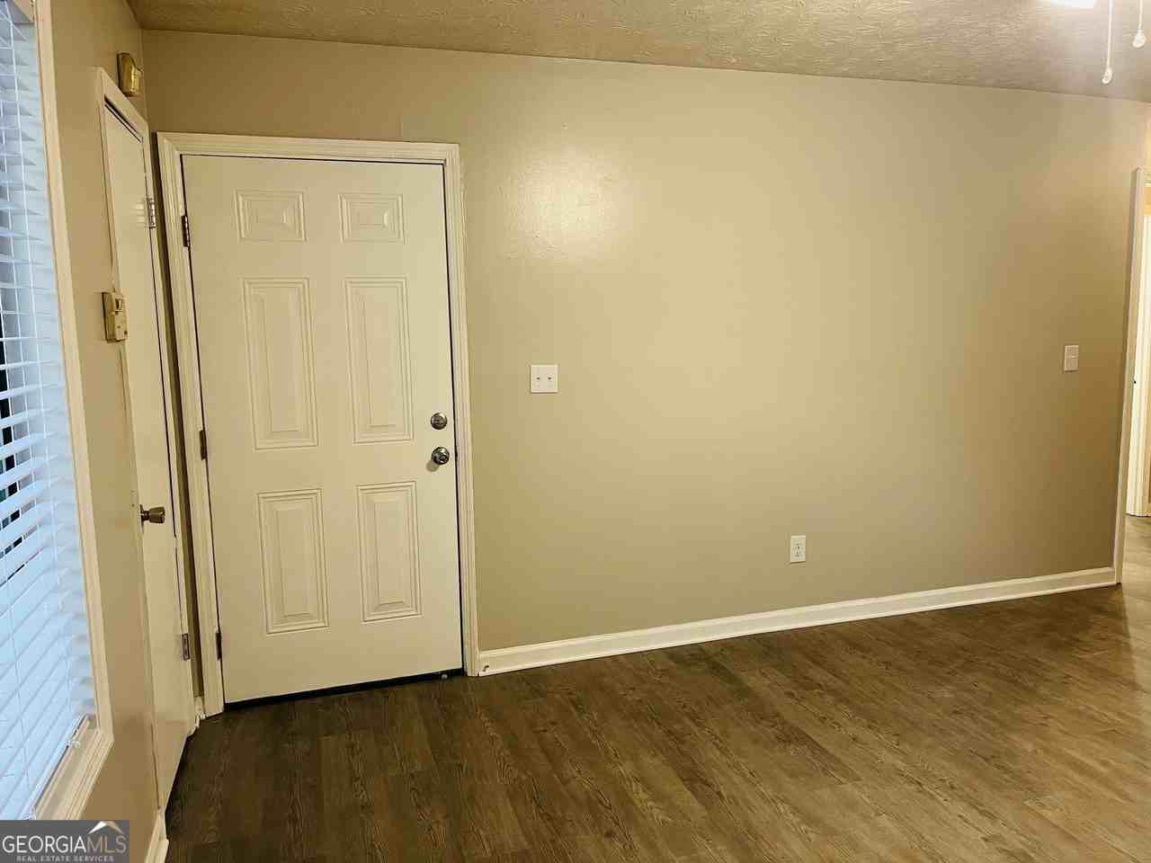 227 Bay St Ne #227 - Photo 6 of 20