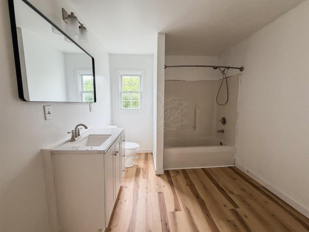 8 Temple St - Photo 5 of 8