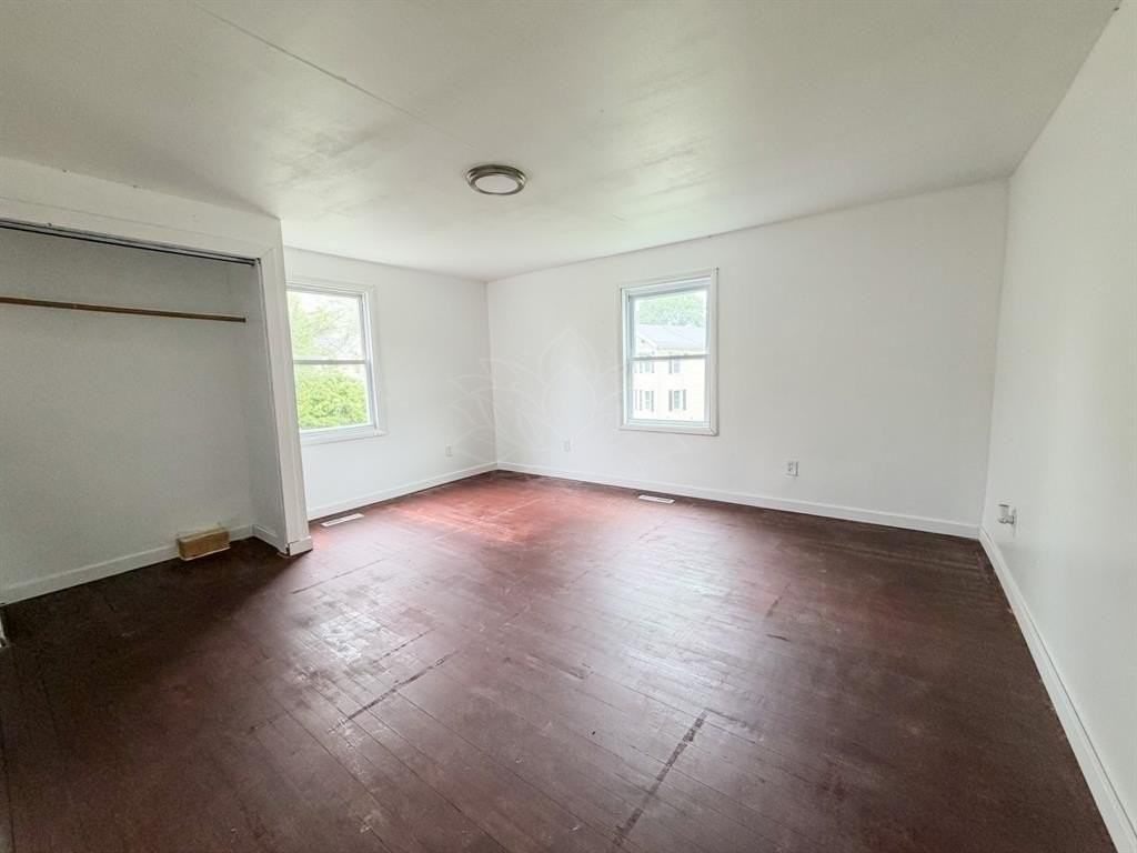 8 Temple St - Photo 6 of 8
