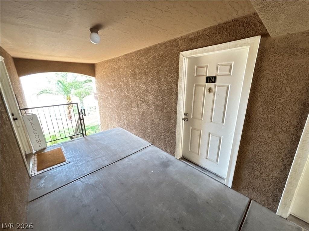 231 W Horizon Ridge Pkwy #124 - Photo 2 of 31