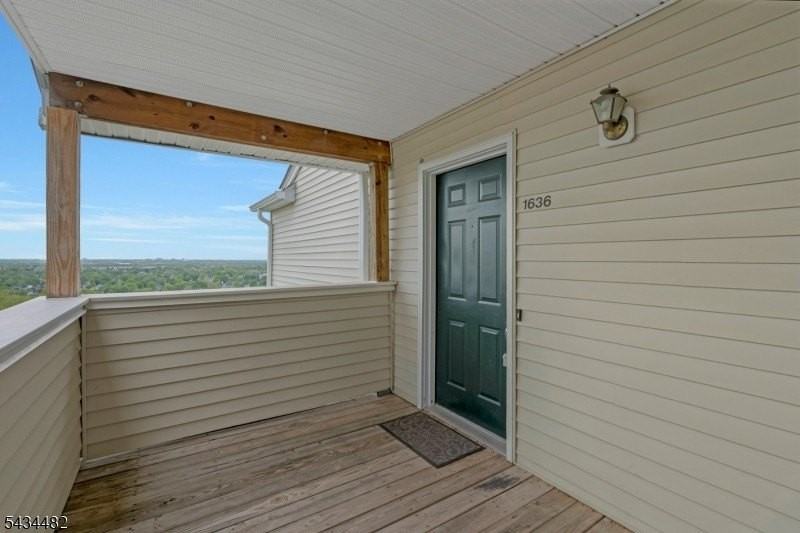 1636 King Ct - Photo 3 of 22