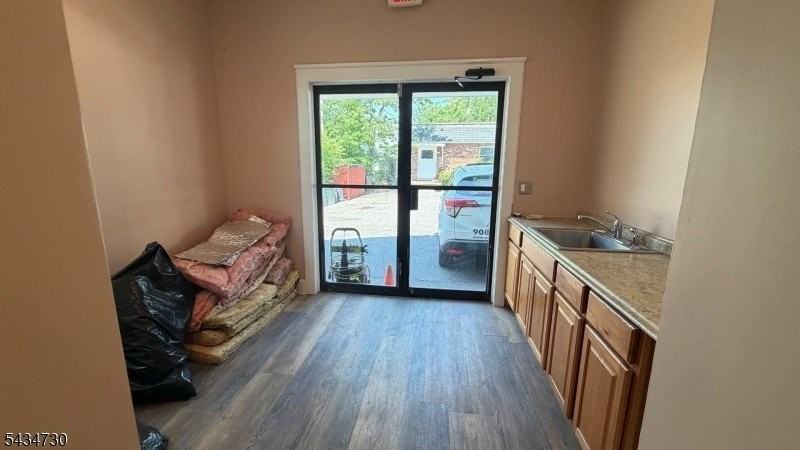 513 Morris Ave #1 - Photo 3 of 8