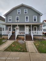 featured image of 98 W Walnut St