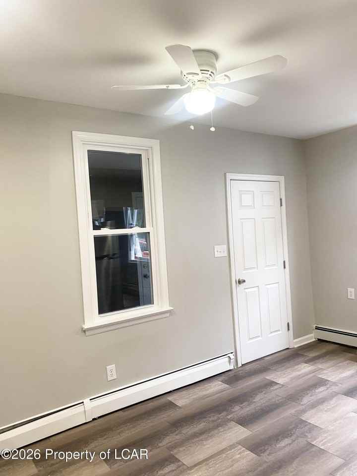 98 W Walnut St - Photo 3 of 38