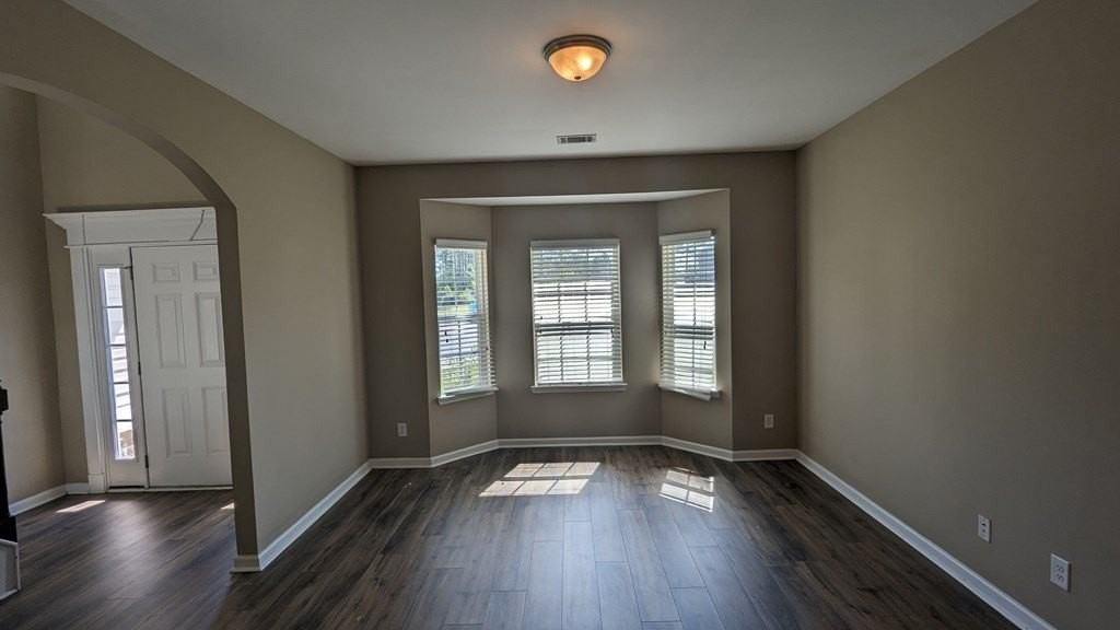 721 Murray Crossing Blvd Ne - Photo 2 of 15