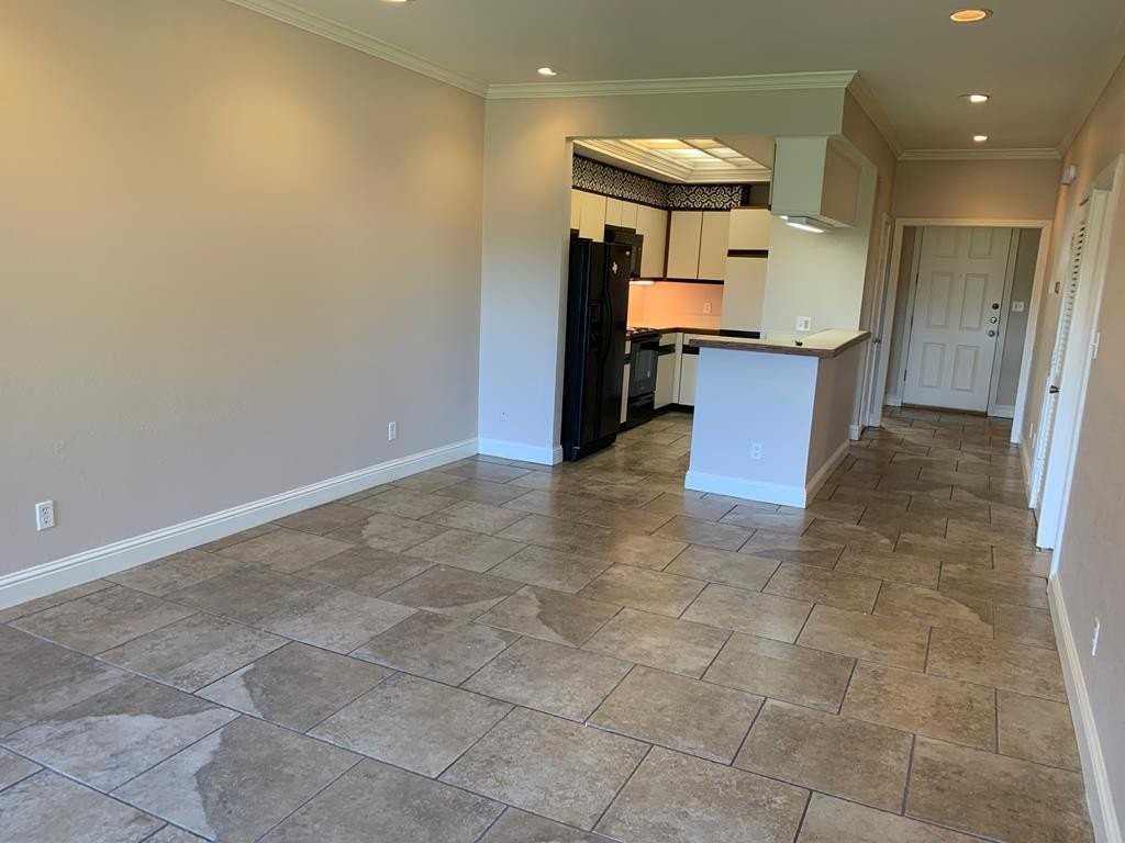 801 Country Club Cir - Photo 5 of 14