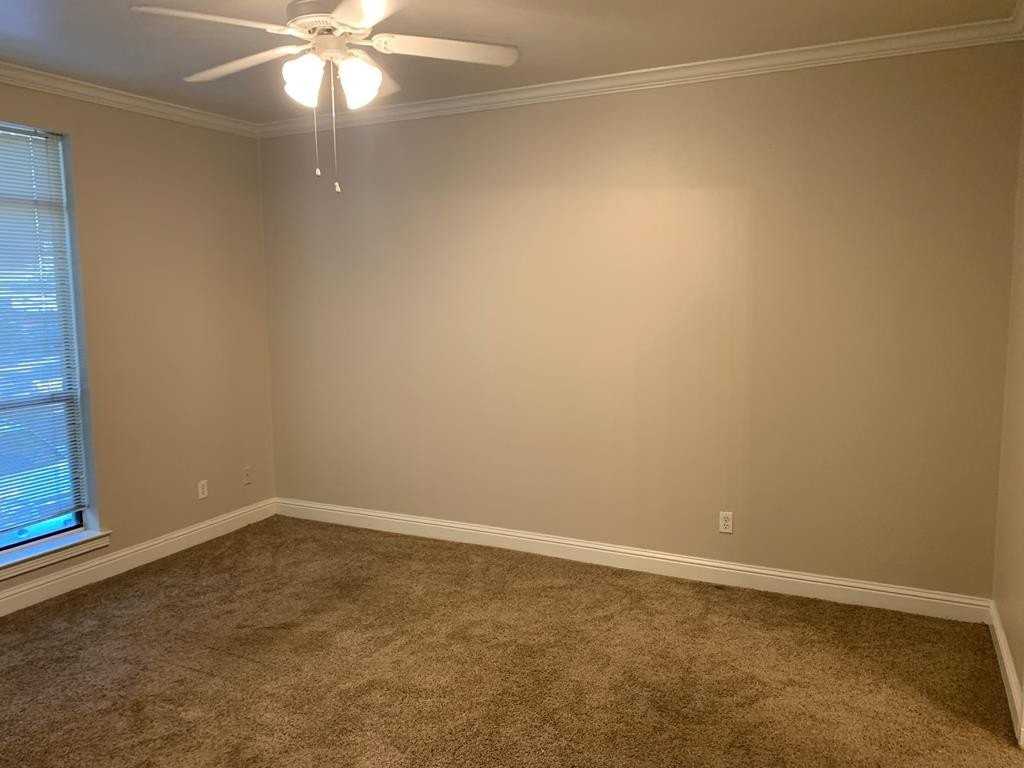 801 Country Club Cir - Photo 7 of 14