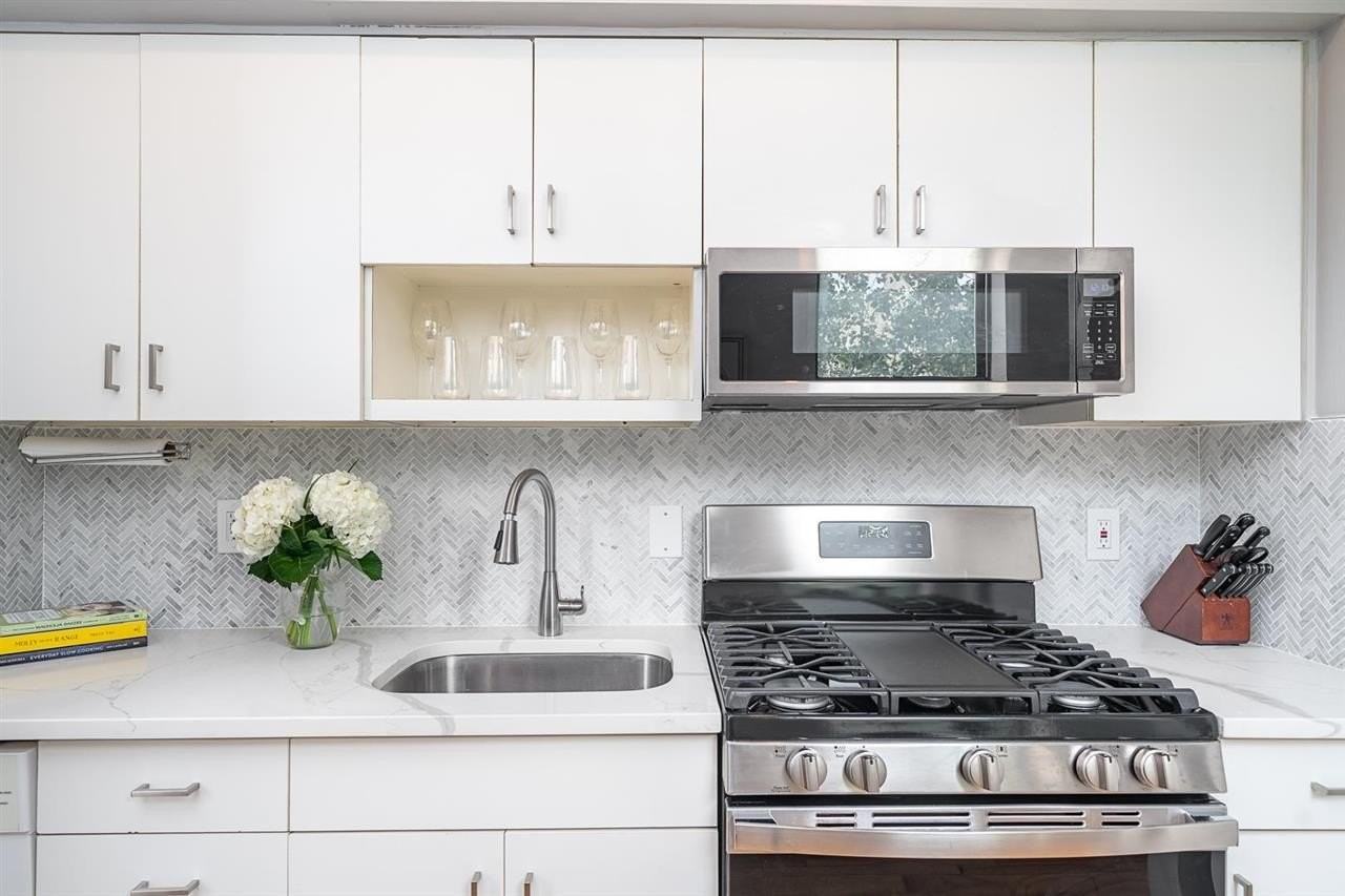 132 Madison St #2R - Photo 5 of 13
