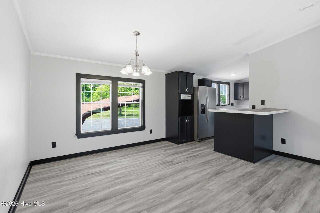 566 Rhodestown Rd - Photo 6 of 26