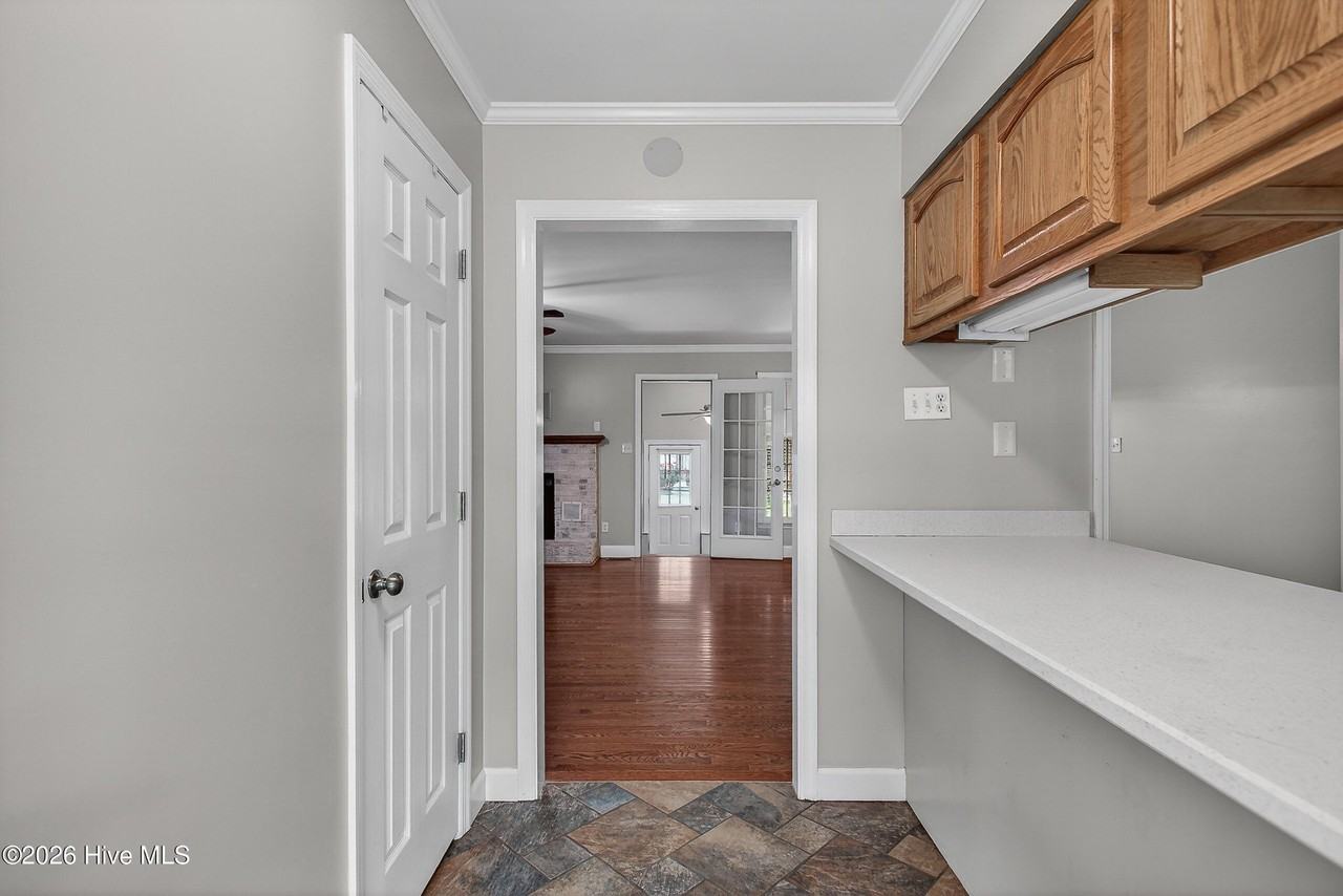 1313 Pony Farm Rd - Photo 5 of 34