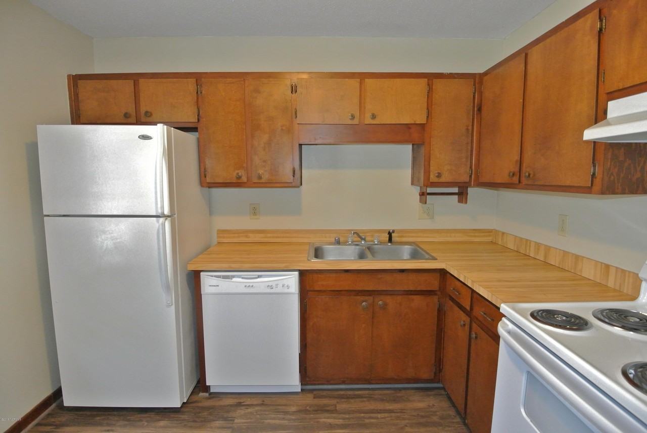 1106 Karen Dr #C - Photo 6 of 13
