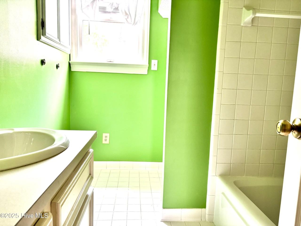 3549 N Main St - Photo 6 of 17