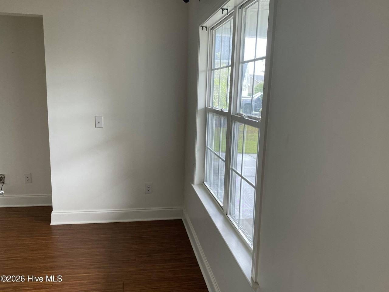2710 Bow Hunter Dr - Photo 5 of 34