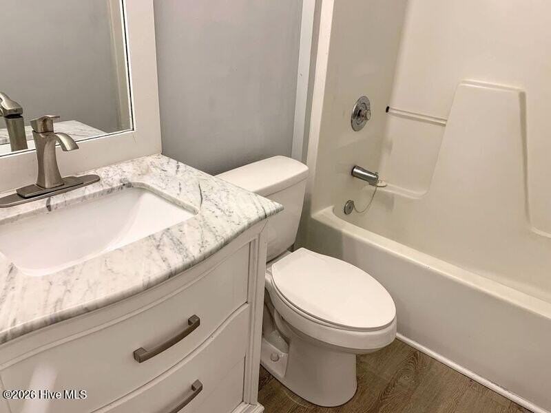 219 Charter Dr - Photo 6 of 14