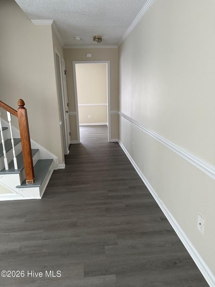 1117 Grovemont Dr #I2 - Photo 5 of 16