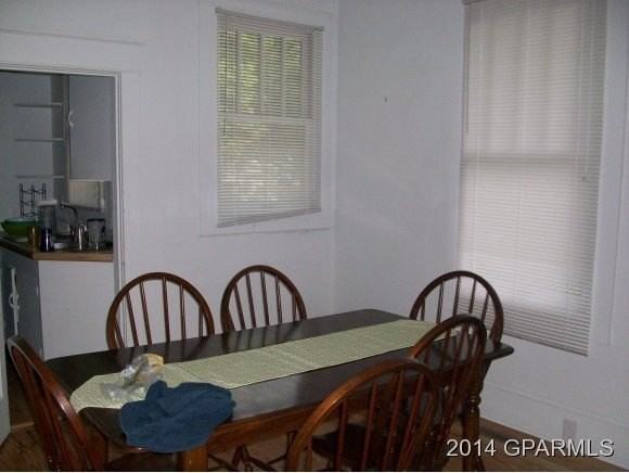 403 S Summit St #AB - Photo 5 of 6
