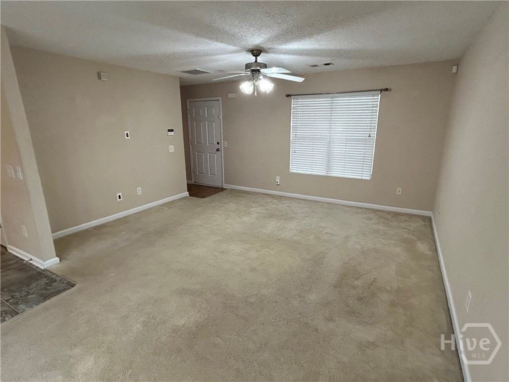 197 Bridgewater Cir - Photo 4 of 22