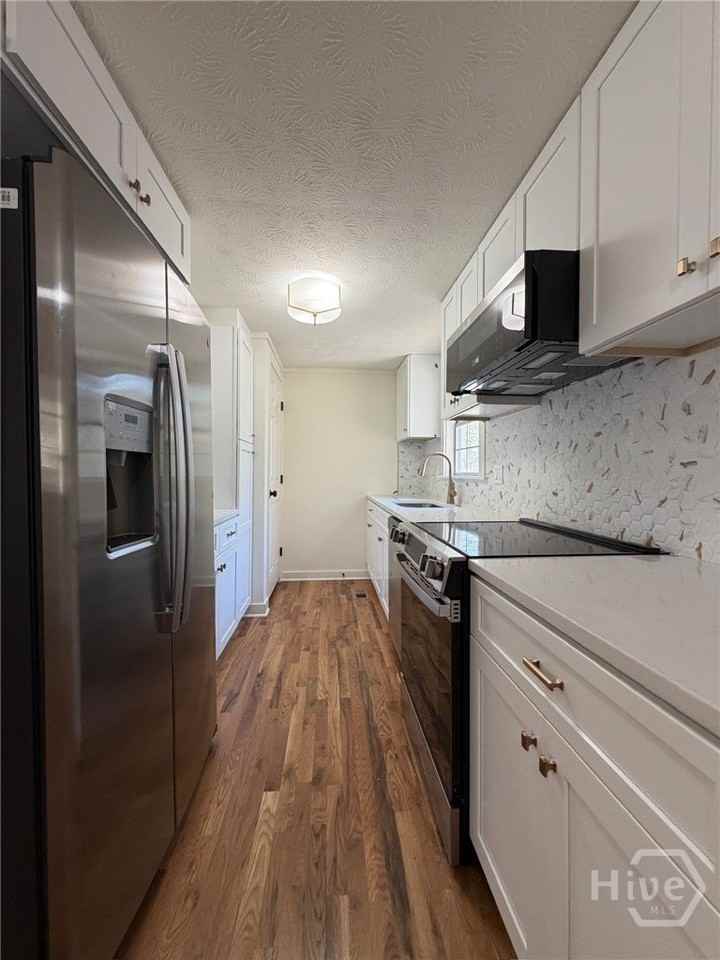 49 Nancy Dr - Photo 5 of 11