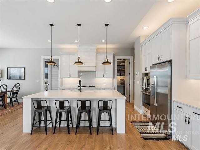 3009 N Price Way - Photo 2 of 11