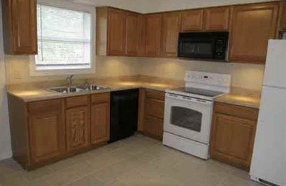 1340 Ox Hill Dr - Photo 3 of 11