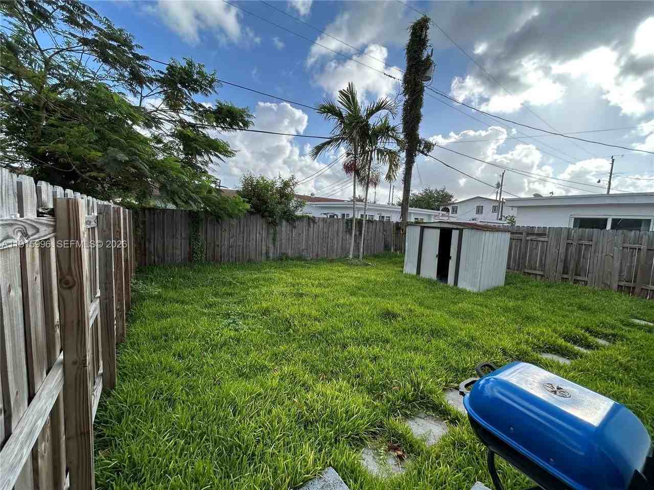 11239 Sw 5th Ter #BACK - Photo 2 of 20