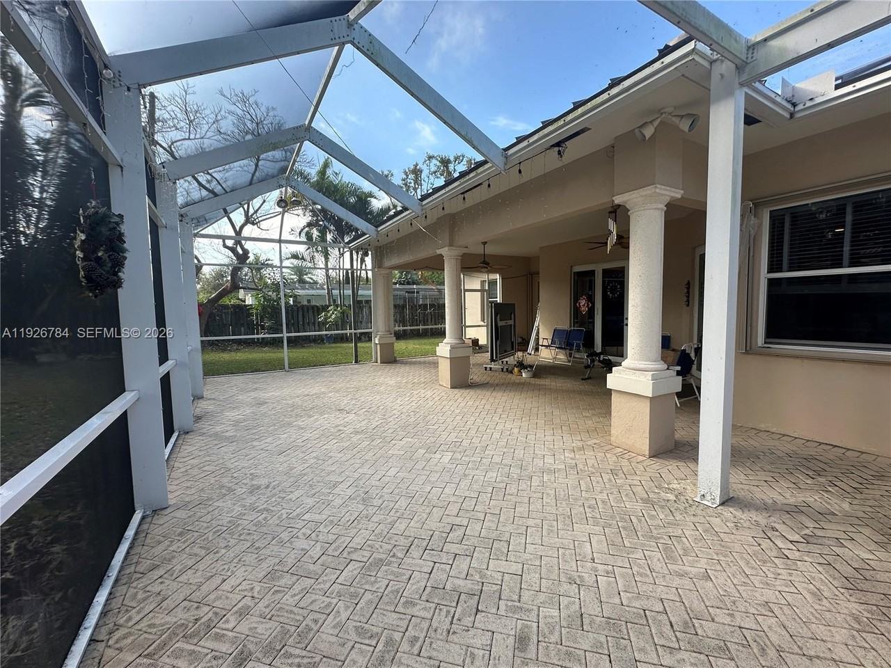 15335 Sw 80th Ave - Photo 2 of 8