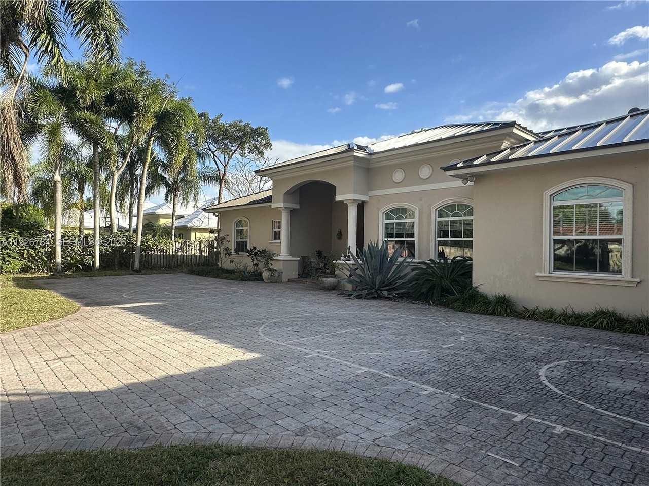 15335 Sw 80th Ave - Photo 6 of 8