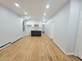 featured image of 10 Rodwell Ave #1C