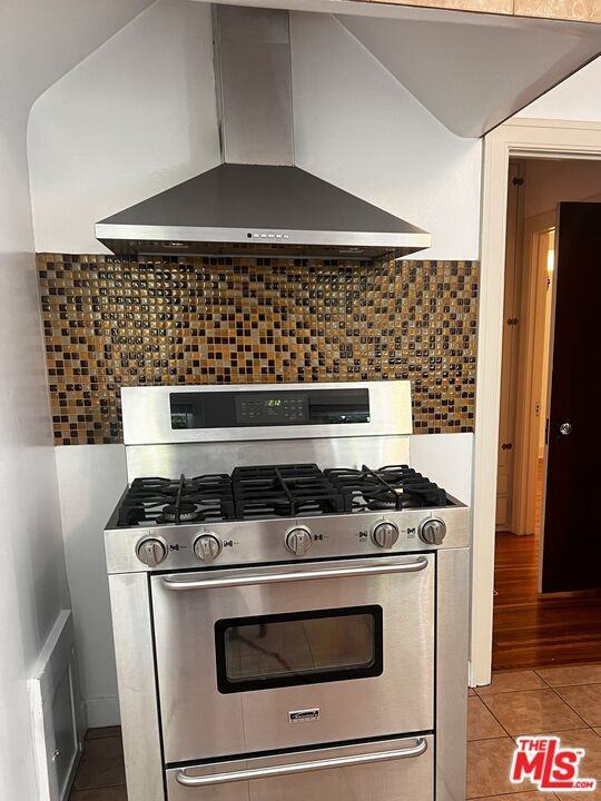 153 N Irving Blvd - Photo 5 of 8