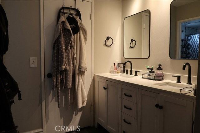 11315 Lucas St - Photo 2 of 8