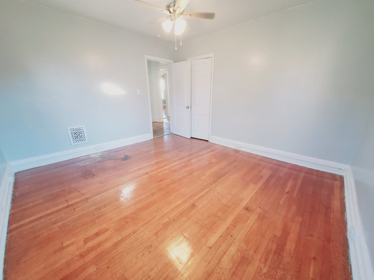 93 Sanford Ave #2 - Photo 4 of 8