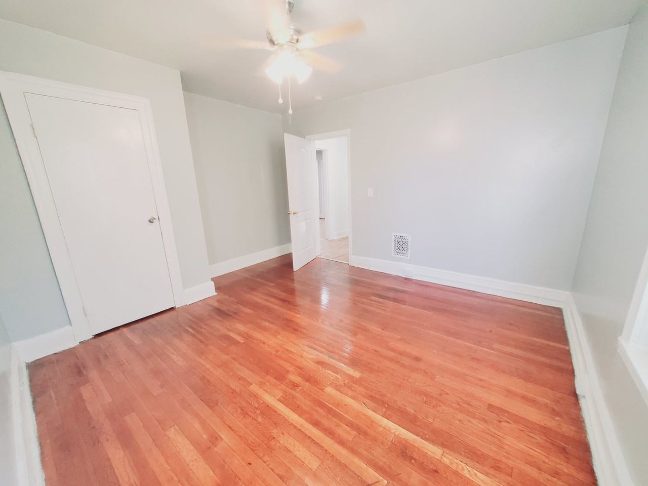 93 Sanford Ave #2 - Photo 5 of 8